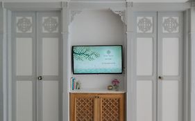 더 인사이드 하우스 (SHA Extra Plus)